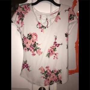 Elegant tee shirt